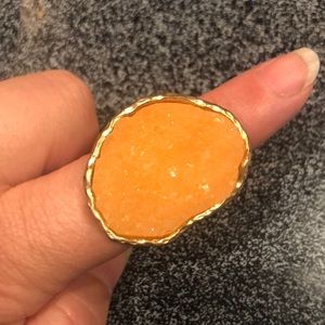 Large vintage crystal/stone/geode stretchy ring